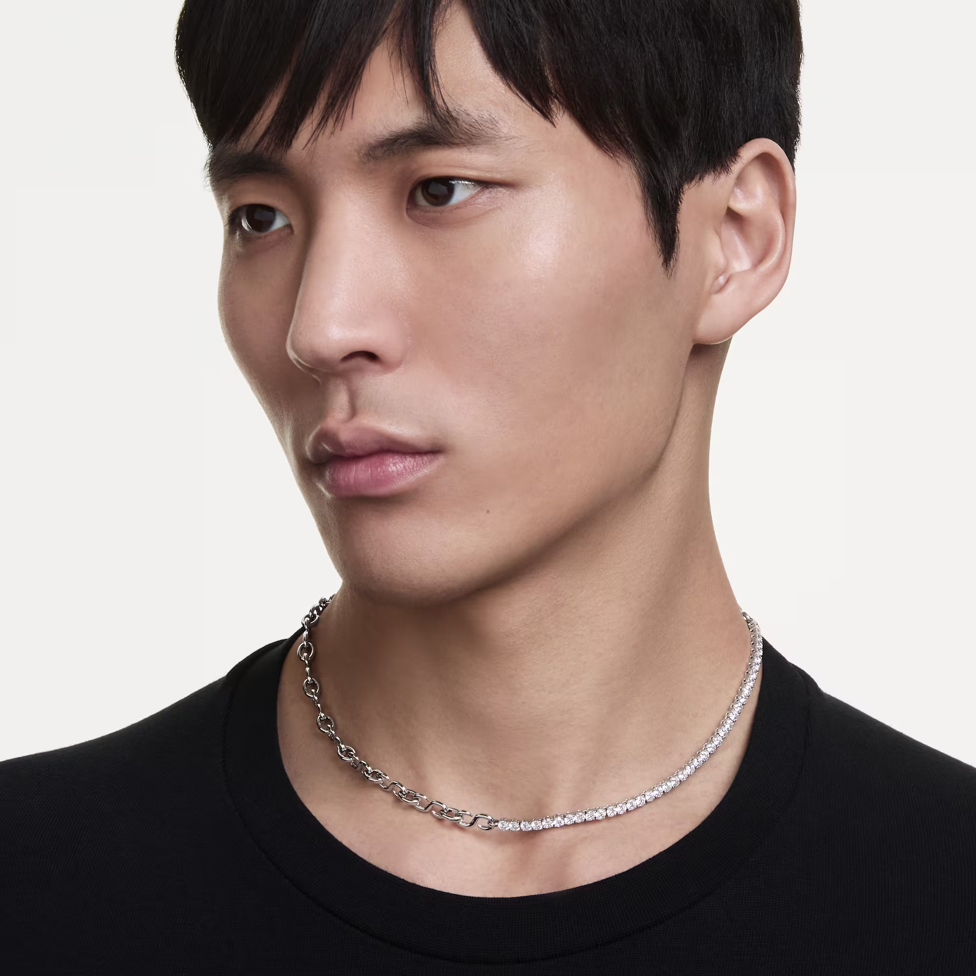 Matrix necklace
